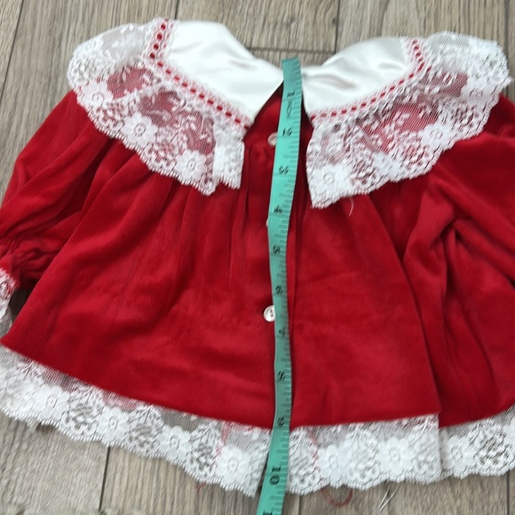 Set of 2 Vintage Baby’s First Christ Christmas dresses newborn 0-3 - Picture 4 of 9